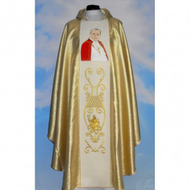 Chasuble with the image of John Paul II - golden material