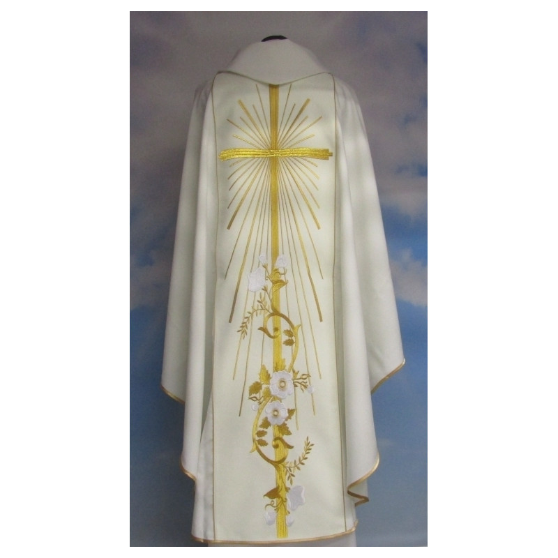Wedding chasuble with a wide waist