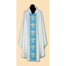 Marian Chasuble (17A)