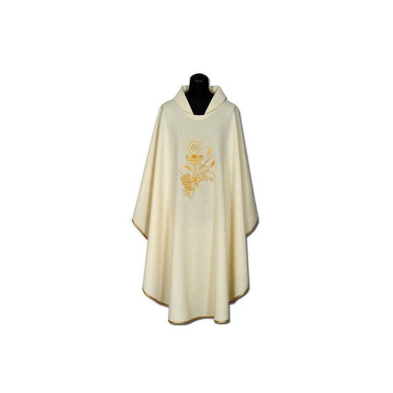 Embroidered chasuble (85A)
