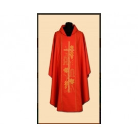 Richly embroidered chasuble (011A)