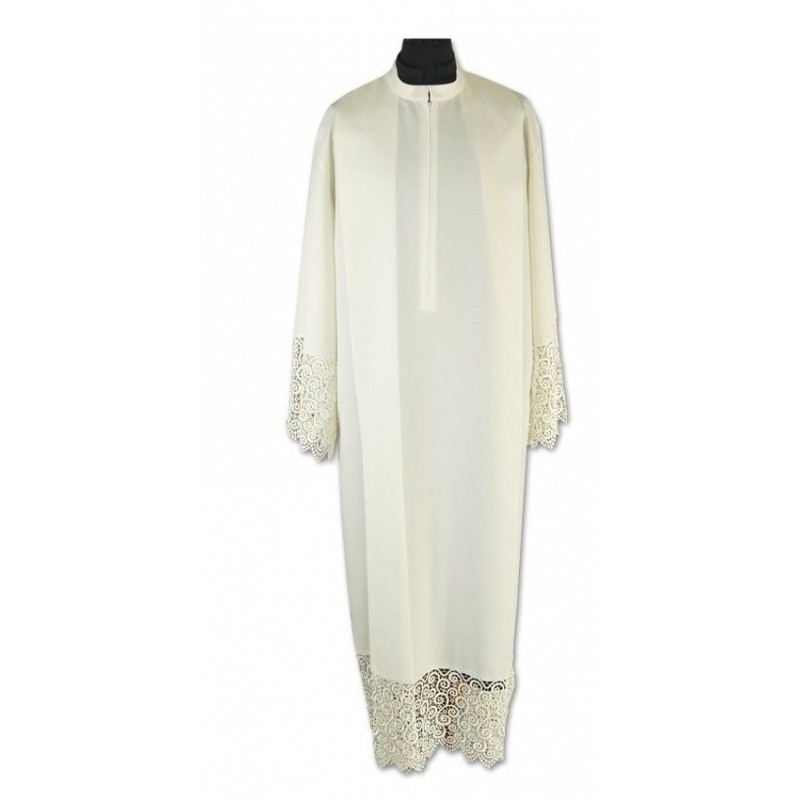 Traditional priest alb with guipure, ecru (14) - Best Catholic Shop