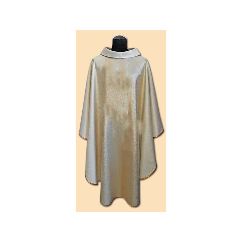 Chasuble plain gold shiny (5) - Best Catholic Shop