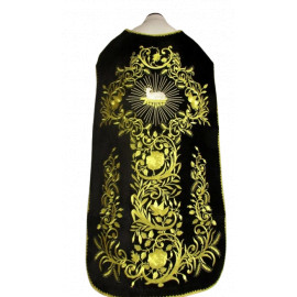 Roman chasuble embroidered Lamb motif, velvet (68)
