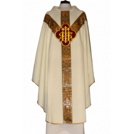 Semi Gothic chasuble with medallion (07)
