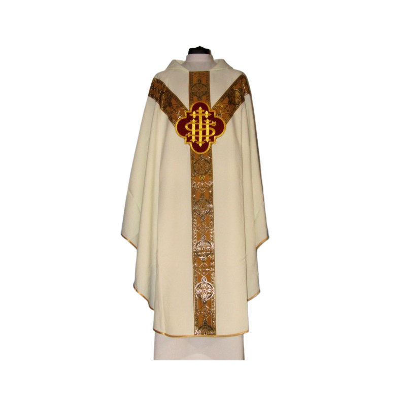 Semi Gothic chasuble with medallion (07) - Best Catholic Shop