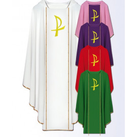 Chasuble with embroidery on the front (43)