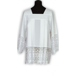 Clergy surplice decorated with wide guipure lace.