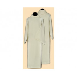 Clergy alb with hood, wide pleats (32)
