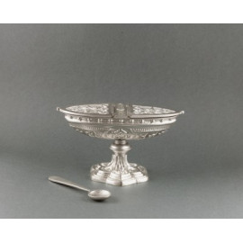 Silver plated brass boat 10 cm high