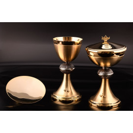 Set of chalice + ciborium + paten (21)