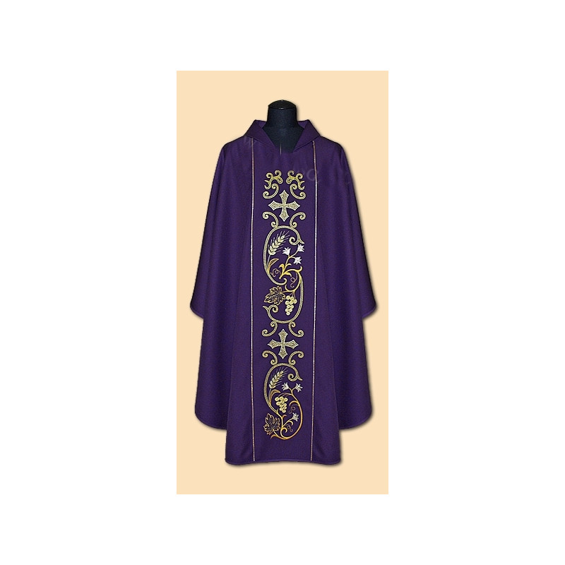 Richly embroidered chasuble (784) - Best Catholic Shop