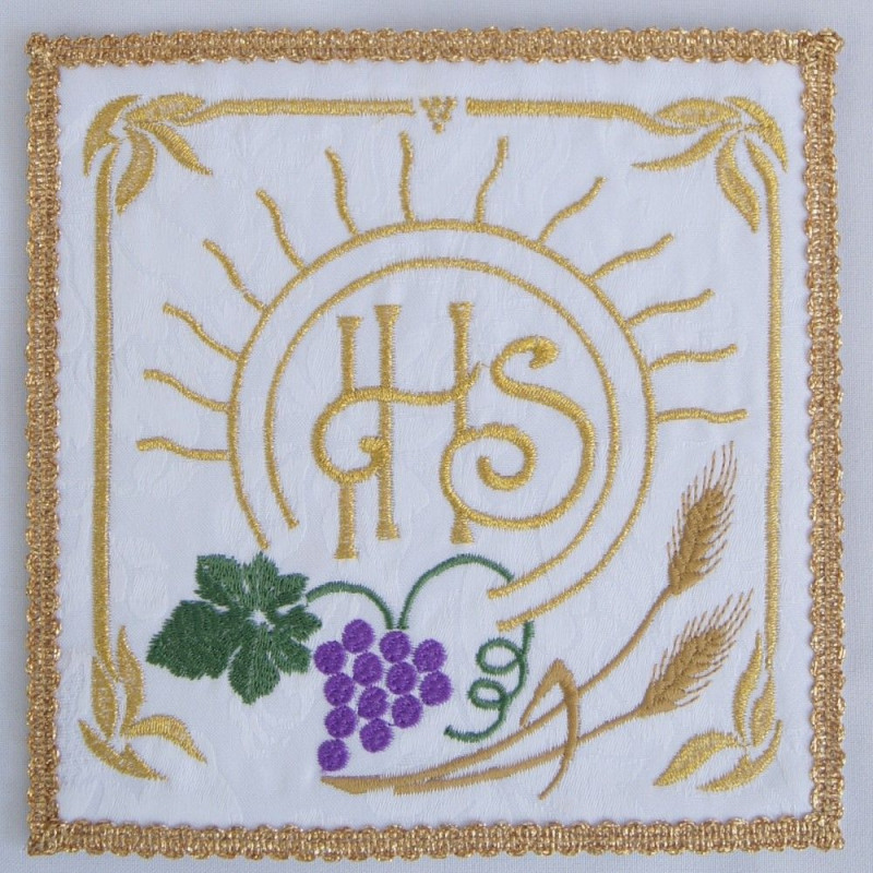 Pall embroidered ecru - IHS, ears, grape - Best Catholic Shop