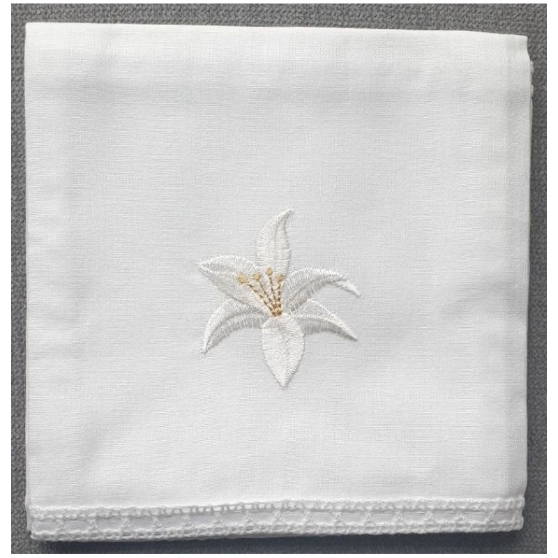 Corporal - embroidered lily - 100% cotton - Best Catholic Shop