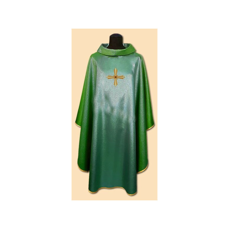 Green chasuble, shiny, embroidery on fabric (2) - Best Catholic Shop
