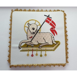 White pall Lamb of Prey (1)