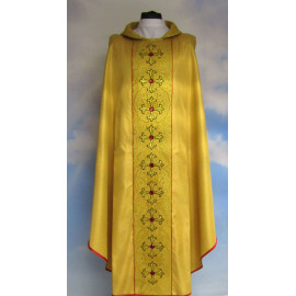 Gold chasuble with beautiful embroidered belt + stones (3)