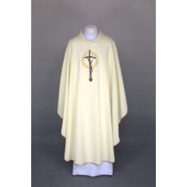 Embroidered ecru chasuble - Papal Cross (A4)