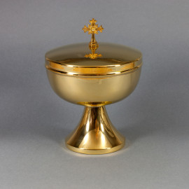 Gold-plated ciborium (c15)