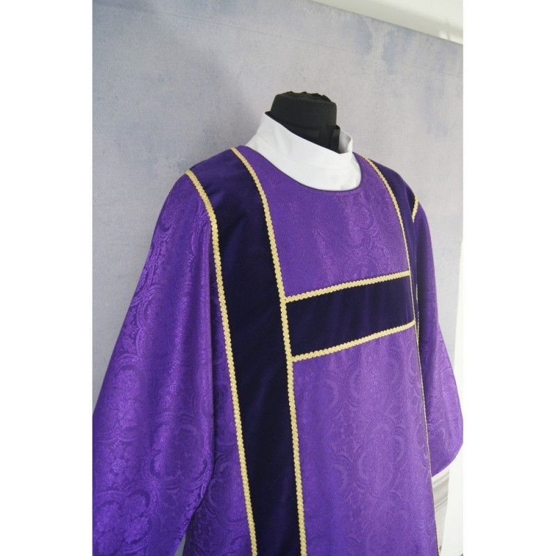 Gothic purple dalmatic - jacquard fabric (45) - Best Catholic Shop